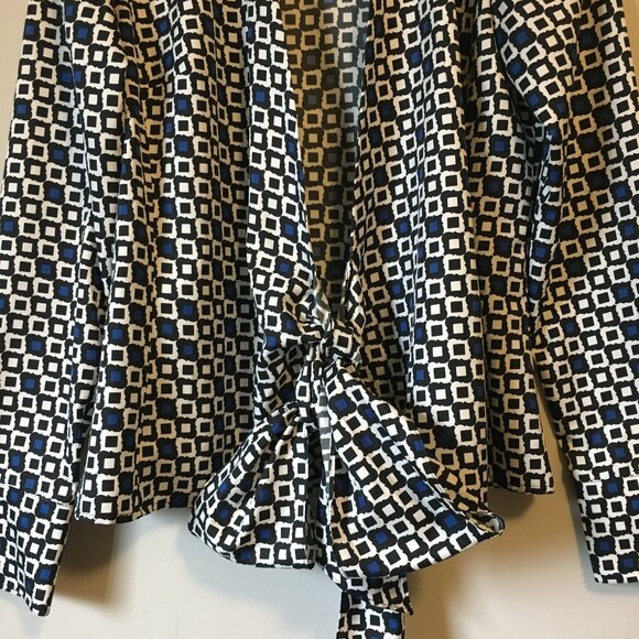 Ann Taylor Designer Ogee Print Tie Hem Dress Shirt - Picture 5 of 16